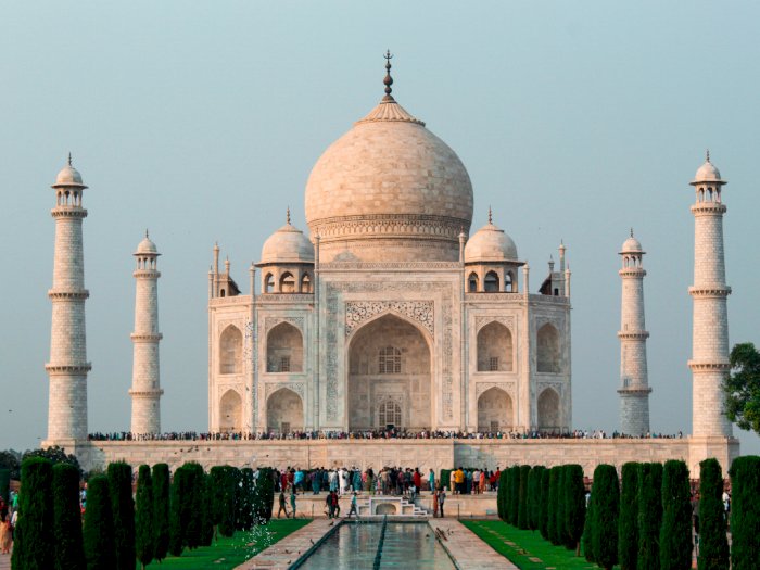 Karena Pandemi COVID-19 di India, Pemandu Wisata di  Taj Mahal Tidak Berpenghasilan