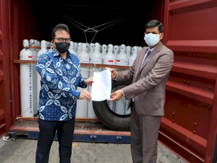 Bantu Atasi Pandemi, Indonesia Berikan Hibah 1.400 Tabung Oksigen kepada India