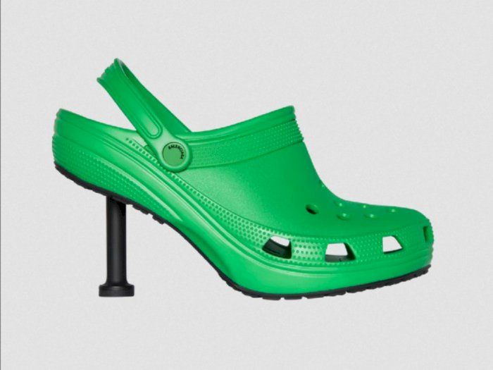 Balenciaga Kembali Kolab dengan Crocs, Menghadirkan Sepatu Unik
