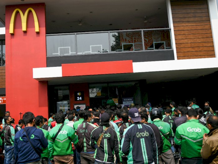 Buntut Kehebohan BTS Meal, McDonald's Akhirnya Minta Maaf