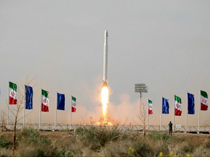 Agar Bisa Lacak Target Militer, Rusia Akan Pasok Iran dengan Satelit Canggih