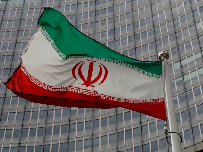 Rusia Akan Memasok Iran dengan Satelit Canggih