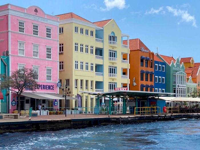 Pulau Curacao Melonggarkan Protokol COVID-19 serta Memberikan Inap Hotel Gratis