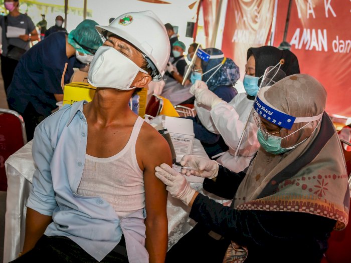 Sebanyak 20,1 Juta Penduduk Indonesia Sudah Vaksinasi COVID-19