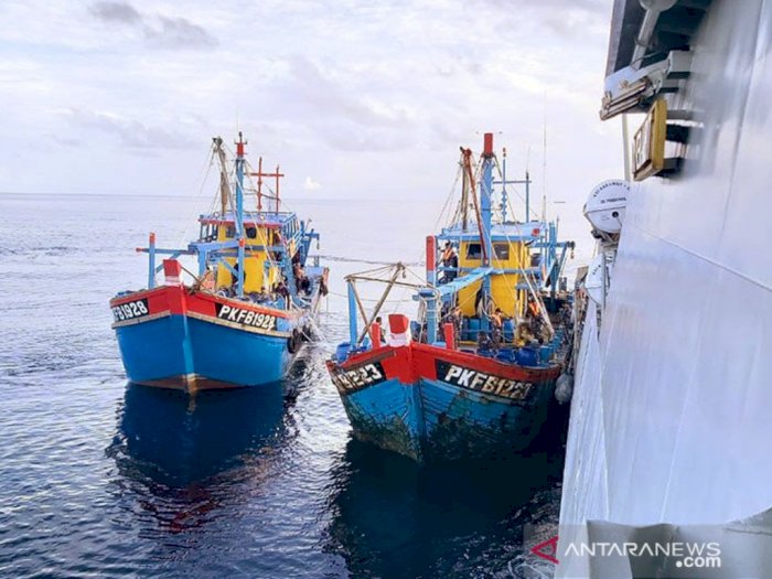 Lagi, Kapal Berbendera Malaysia Masuk ke Perairan Riau dan Terciduk Curi Ikan