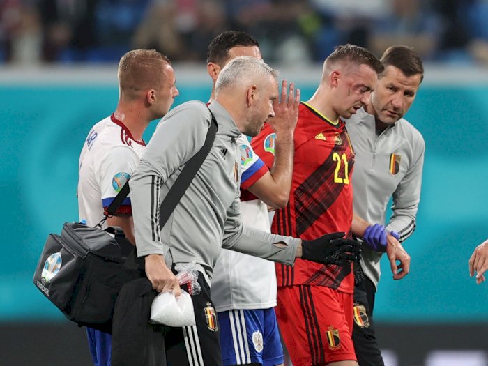 Cedera Rongga Mata Saat Kontra Rusia, Bek Belgia Timothy Castagne Mundur dari EURO 2020