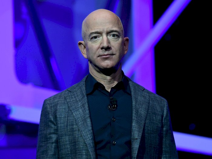 Sosok Misterius Habiskan Rp400 M untuk Bisa Terbang ke Luar Angkasa Bersama Jeff Bezos