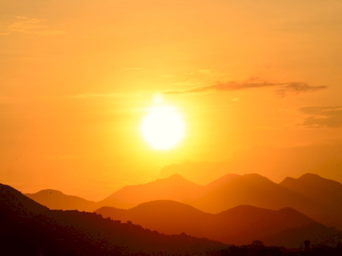 Viral Matahari Terbit dari Utara Disebut Gerakan Semu Matahari, Ini Penjelasannya!