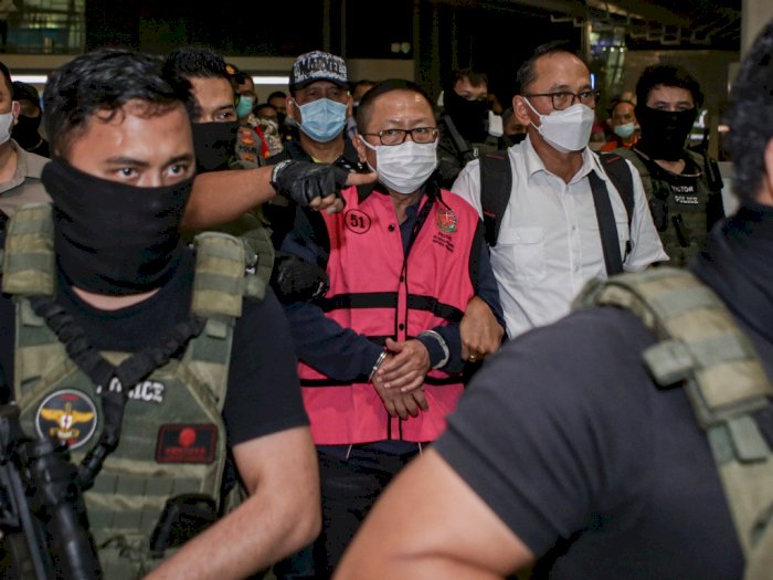 Diborgol! Buron Kasus Pembalakan Liar Adelin Lis Tiba di Indonesia