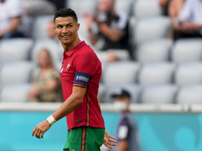 Cristiano Ronaldo Jadi Orang Pertama dengan 300 Juta Followers Instagram