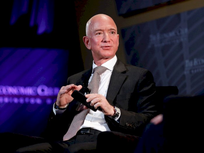 Usai Dilarang Balik ke Bumi, Kini Ada Petisi Jeff Bezos Disuruh Makan Lukisan Mona Lisa