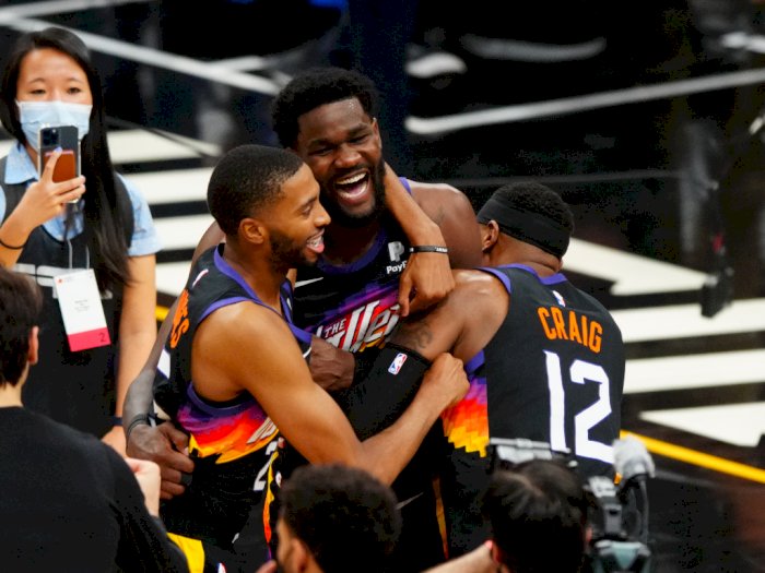 FOTO: Phoenix Suns Menang Tipis 104-103 Atas Los Angeles Clippers