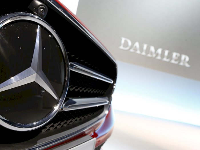 Fokus ke Kendaraan Listrik, Daimler Berencana untuk Produksi Baterai Sendiri!