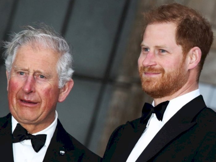 Pangeran Charles Tak Melucuti Uang Tunai untuk Pangeran Harry Usai Keluar dari Kerajaan
