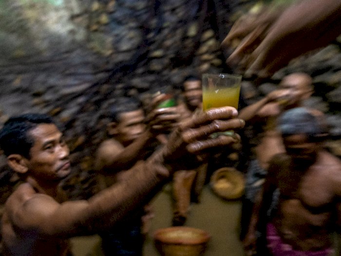 FOTO: Tradisi Sedekah Bumi Desa Sugihmanik
