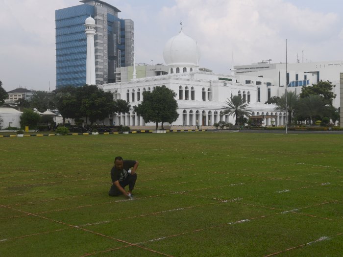 Masjid Al Azhar di Jakarta Selatan Tetap Adakan Salat Jumat