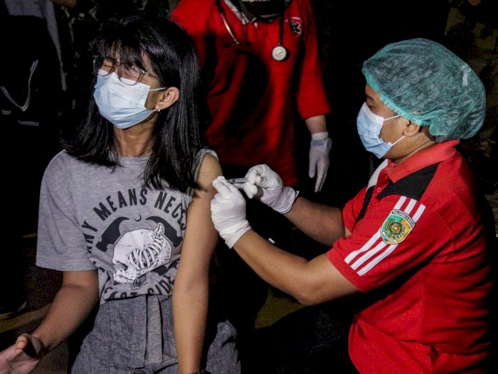 Vaksinasi COVID-19 Indonesia Diklaim Tembus 1,3 Juta Per Hari, Menkes: Terima Kasih
