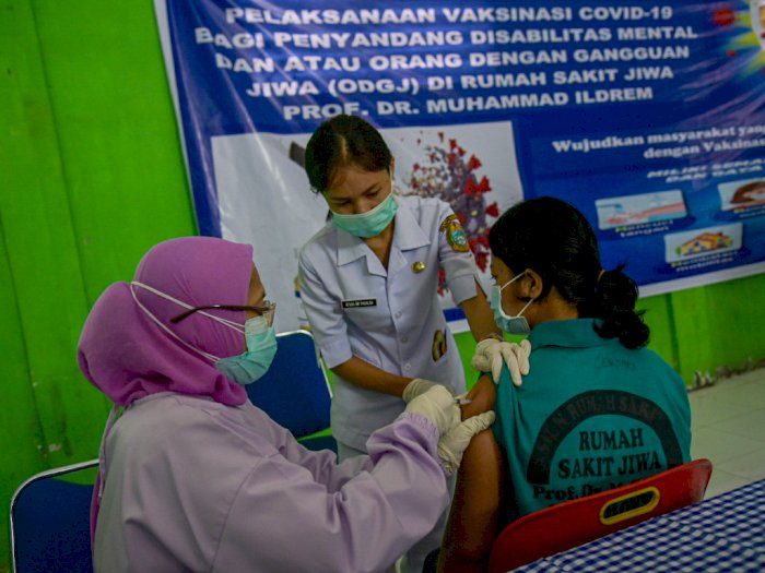 FOTO: Vaksinasi Pasien ODGJ di Medan