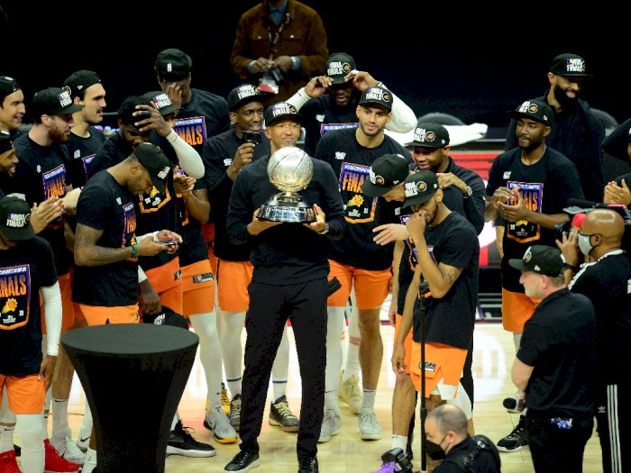 FOTO: Chris Paul Membawa Suns ke Final NBA, Tundukkan Clippers 130-103