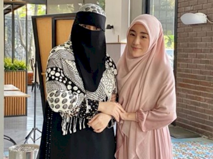 Larissa Chou Bertemu dan Akrab dengan Istri Kedua Ustaz Arifin Ilham: Bidadari Surgaku