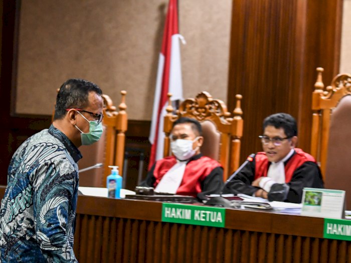Edhy Prabowo Bacakan Pledoi Kasus Lobster, Seret Nama Presiden Jokowi dan Prabowo Subianto