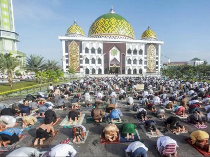 Cegah COVID-19, MUI Imbau Masyarakat Patuhi Larangan Shalat Idul Adha di Masjid