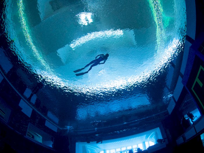 FOTO: Kolam 'Terdalam di Dunia' Dibuka di Deep Dive Dubai