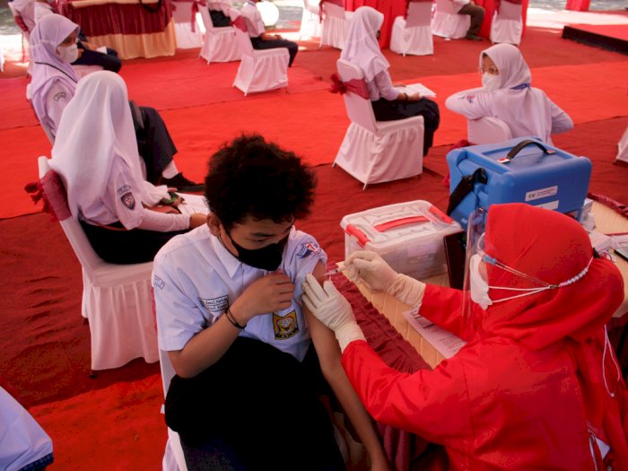 Resmi Dibuka Jokowi, 3.000 Pelajar di Medan Ikuti Vaksinasi Massal Hari Ini