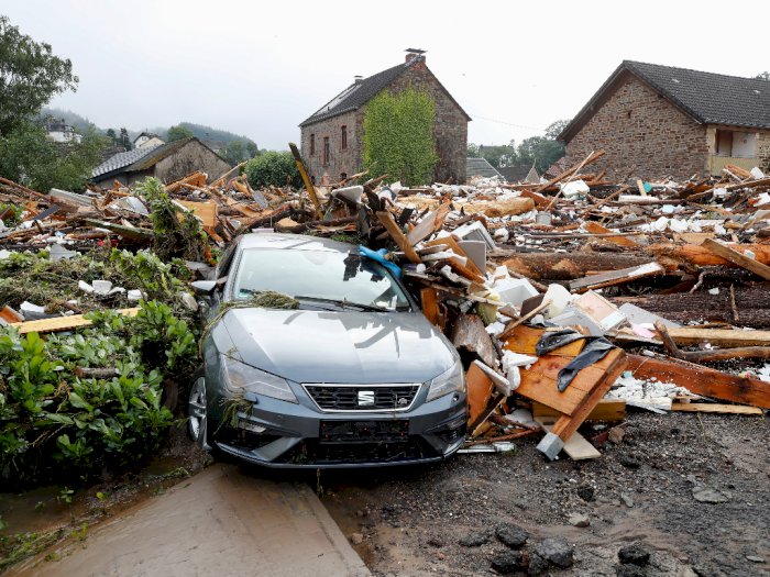 FOTO: Sedikitnya 44 Orang Tewas Akibat Banjir di Eropa Barat