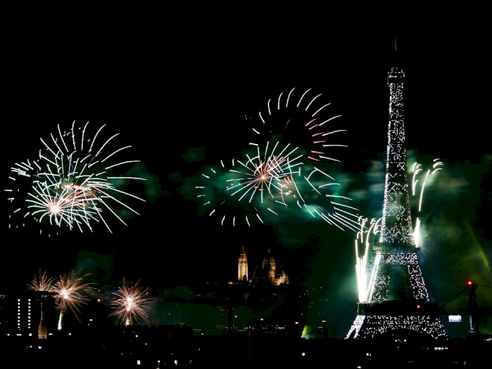 Setelah Ditutup Delapan Bulan Karena Pandemi, Menara Eiffel Kembali Dibuka 