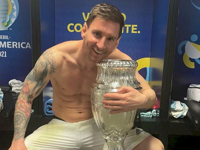 Foto Messi Peluk Trofi Copa America 2021 Pecahkan Rekor Likes Terbanyak di Instagram, Wow!
