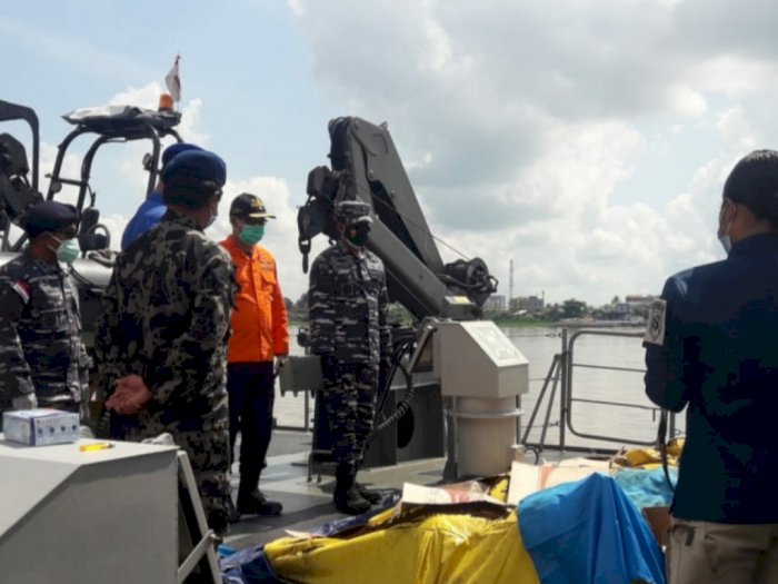 SAR Pontianak: 33 Nelayan Korban Kapal Tenggelam di Perairan Kalbar Belum Ditemukan