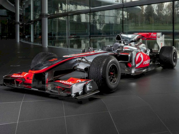Lelang Selesai, Mobil McLaren MP4-25A Bekas Lewis Hamilton Terjual Rp95 Miliar!