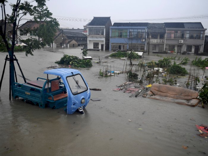 FOTO: Banjir dan Topan In-fa Terjang China