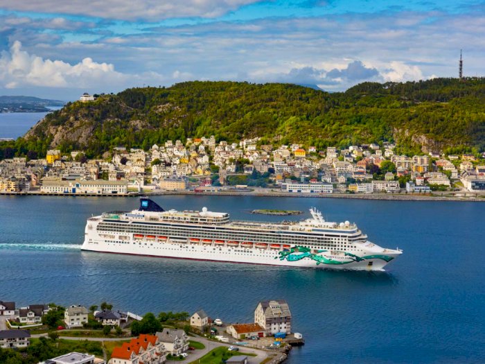 Pihak Norwegian Cruise Line Kembali Belayar Usai 500 Hari
