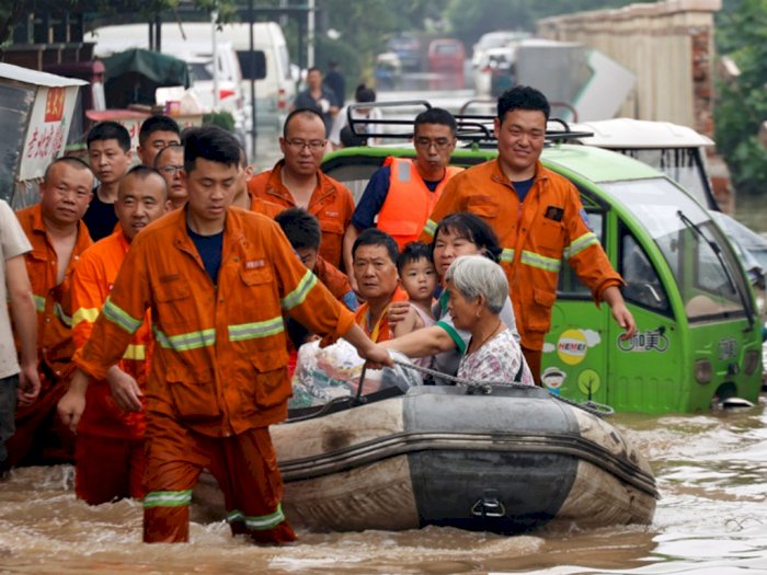 Sedang Pemulihan Banjir, Zhengzhou Kini Diancam Covid-19 Varian Delta