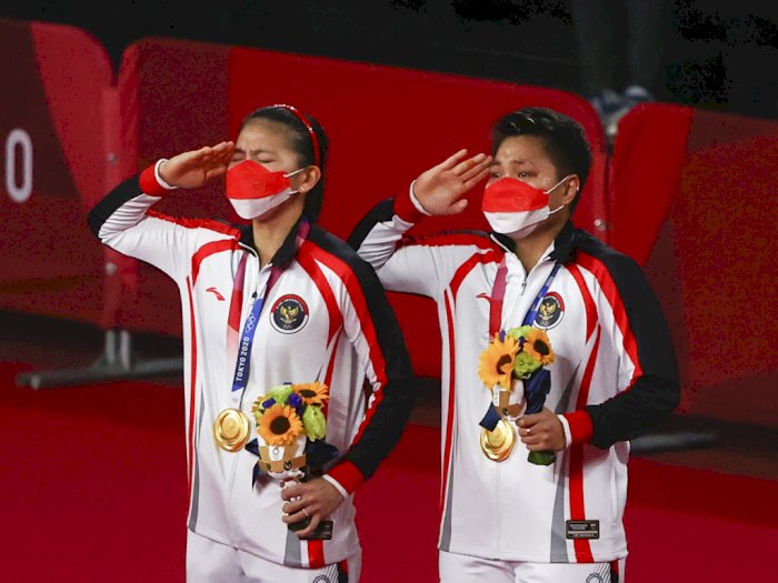 Tangis Haru Greysia/Apriyani Pecah Saat Menyanyikan Lagu Indonesia Raya di Olimpiade Tokyo