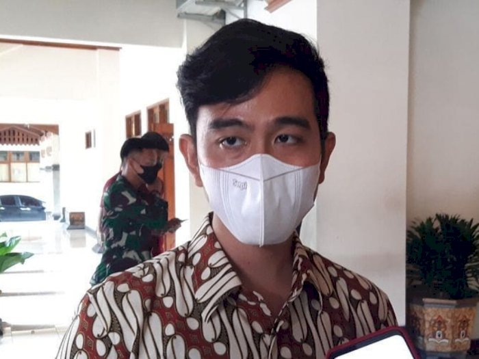 Baliho Puan Bertebaran di Jawa Tengah, Gibran Akui Dapat Perintah dari PDIP