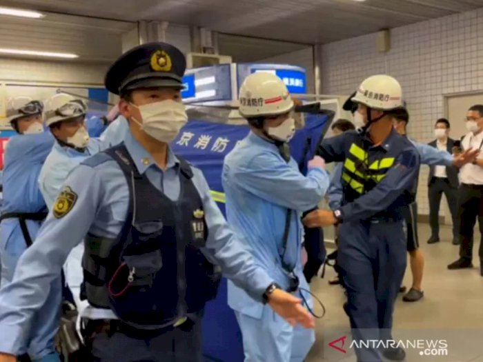 Pria di Jepang Tusuk Penumpang Kereta Secara Acak, karena Lihat Wanita yang Bahagia