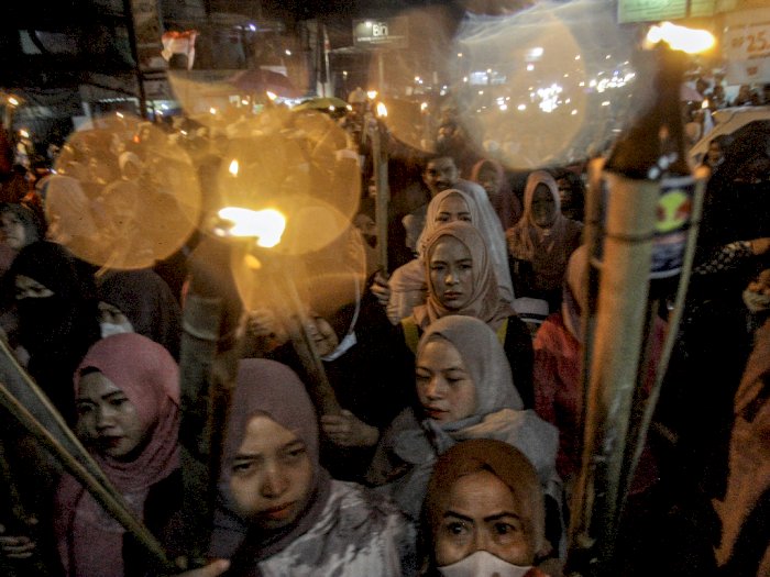 FOTO: Pawai Obor Sambut Tahun Baru Islam di Puncak Bogor
