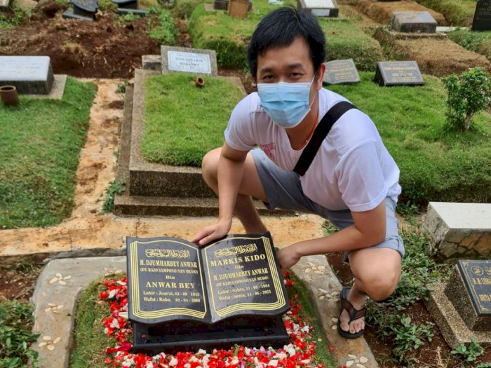 Kunjungi Makam Markis Kido, Hendra Setiawan: Happy Birthday My Friend