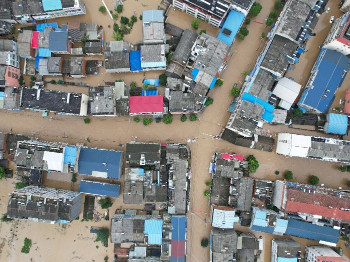 Banjir Melanda China Tengah, 21 Orang Dilaporkan Tewas