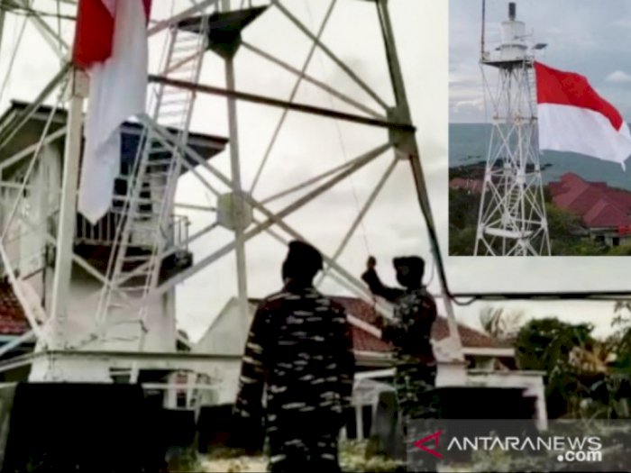 HUT RI ke-76, TNI-AL Kibarkan Merah Putih di Pulau Jemur Perbatasan Indonesia-Malaysia