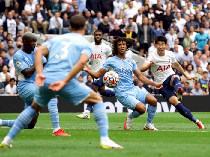 ‘Dirgahayu Indonesia Ke-76’ Muncul di Pertandingan Tottenham vs Manchester City
