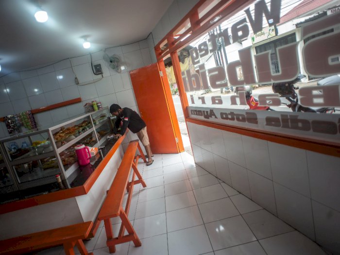 Wagub DKI Riza Patria: Makan di Restoran dan Warteg Lebih Pas 30 Menit