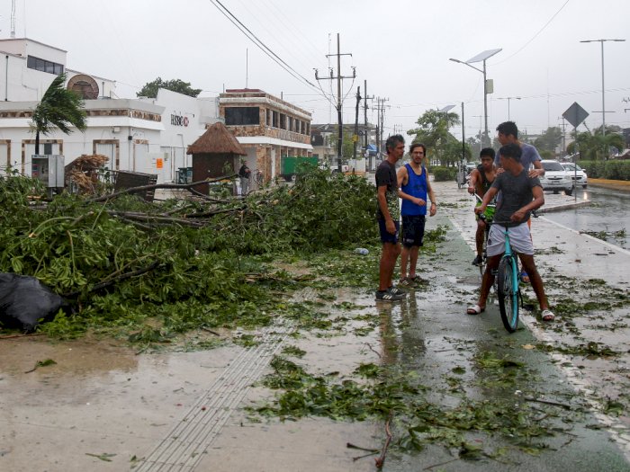 FOTO: Badai Grace Menerjang Pantai Karibia Meksiko