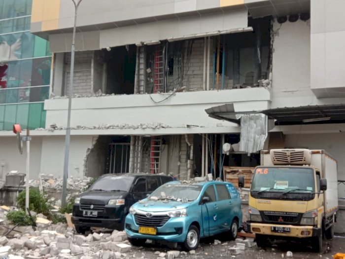 Polisi Sebut 4 Orang Jadi Korban Luka Insiden Atap Roboh di Margo City Depok