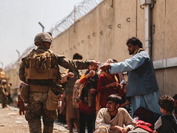 AS dan Sekutu Berebut Evakuasi Ribuan Orang dari Afghanistan, Penduduk Terancam Kelaparan