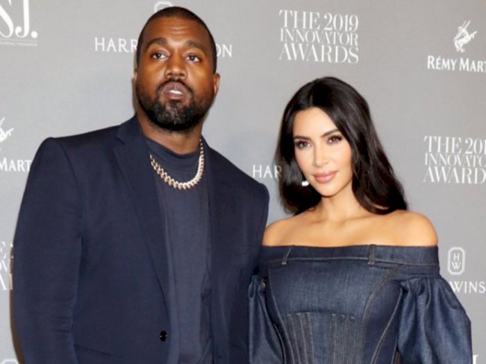 Bercerai, Kim Kardashian Pertimbangkan Kemungkinan untuk Rujuk dengan Kanye West!