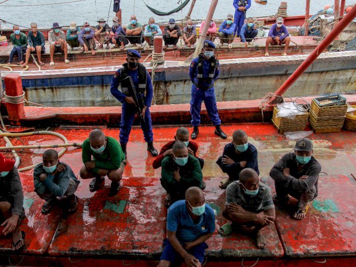FOTO: Polair Tangkap Empat Kapal Pencuri Ikan